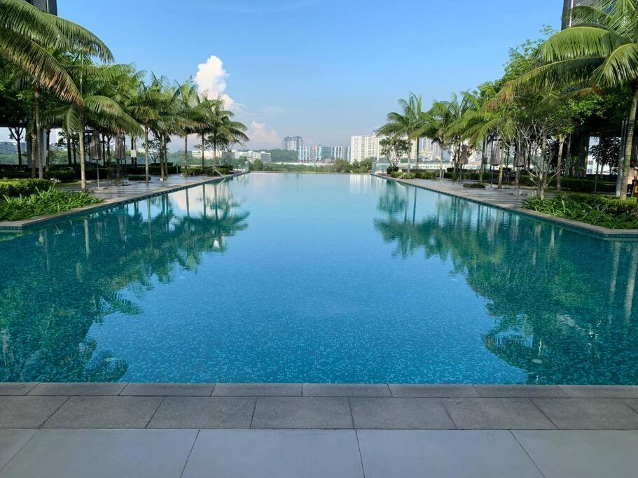 Stylish Romantic Couples Getaway - Netflix&Relax 7 Cyberjaya Exterior foto